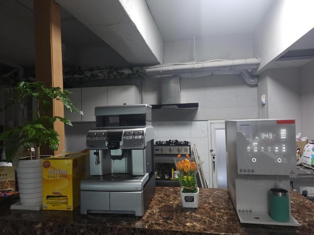 ノヴァリス ツーリスト ホテル ソウル特別市 エクステリア 写真